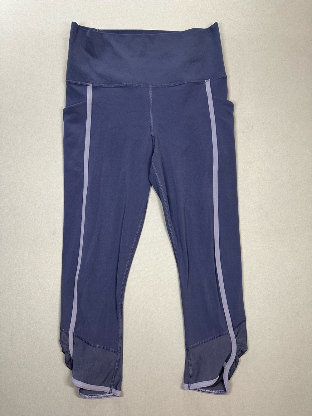 Athleta Salutation Stash Pocket II Capri, Sheer Mesh Lower Leg - Womens Small